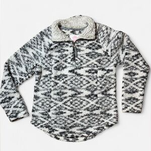 Cozy Sherpa, Black & White Women’s  Quarter Zip Pullover, Medium
